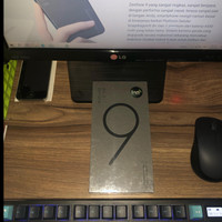 Smartphone Asus Zenfone 9 8/256GB Hitam Baru dengan Prosesor Snapdragon 8+ Gen 1 - Kamera, Bluetooth, Layar