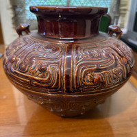 Guci keramik China antik  tinggi 21cm