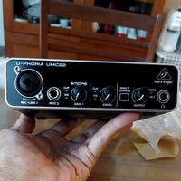 Behringer U-Phoria UMC22 Audio Interface with MIDAS pre amplifier