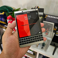 Blackberry Passport Dallas Silver Edition Mulus Like new fullset tag Priv Key one Key 2 aurora
