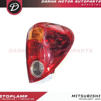 New Stok!!!!!! Lampu Belakang Mitsubishi Strada Triton 2008 2009 2010 2011 2012-2015