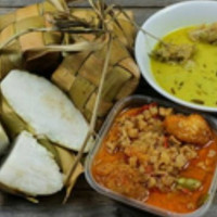 Paket Lebaran B. Ketupat Opor dan Sambal Goreng