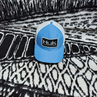 Trucker hat huk performance logo blue