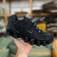 Sepatu Pria Terbaru // Black Black