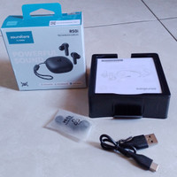 Box Soundcore R50i / Eartips dan Kabel Charger