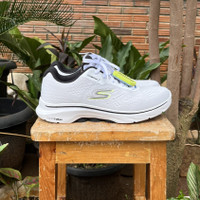 Sepatu Walking Skechers GO Walk 7 White/Grey 216634/Wgy