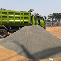 Pasir abu 1 truck isi 6.5 sampe 7 m3