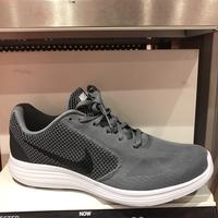 nike revolution 3 arch support