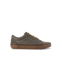 gumsole old skool shoes