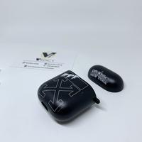 Cover airpods offwhite in occasione sugli ecommerce online