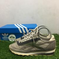 reebok aztec original