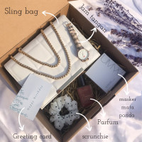 GIFT BOX SLING BAG KADO CEWEK KADO PACAR HAMPERS WISUDA VALENTINE HADI