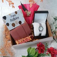 Hampers Ultah Kado Ulang Tahun Hampers Wisuda Gift Box Hadiah Ultah