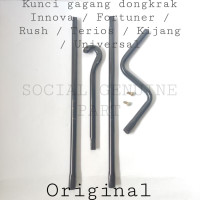 AKS1262 Kunci gagang tongkat ban roda cadangan serep serap kijang Inno