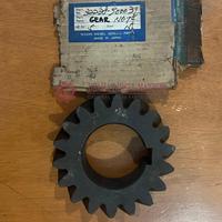 Gear Gigi N18 18T Nissan Diesel Jepang Japan 32238-90003 TZA50 Truk