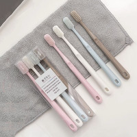 MA Set sikat gigi sekali pakai satu set empat sikat gigi untuk dewa