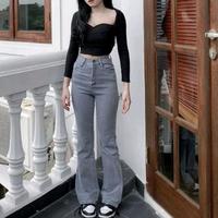 Tampilan Warna Medium Blue Ukuran Waist: 34 Celana Jeans Wanita Cutbr