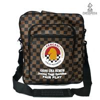 Chesspedia Tas Catur Logo Percasi Bahan Kulit Motif Kotak Kotak
