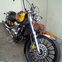 Tas Model Tabung Asli Kulit Bisa Di Pasang Di Motor Bagian Belakang