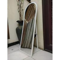 KACA STANDING MIROR AESTETIC