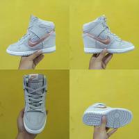 nike dunk high cream