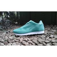 reebok classic runner jacquard