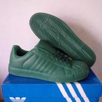 pharrell superstar supercolor