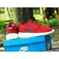 roshe run red