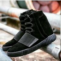 yeezy 750 boost black