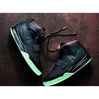 2012 og nike yeezys
