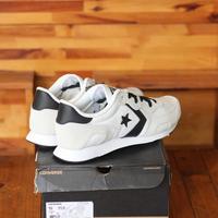 converse thunderbolt on feet