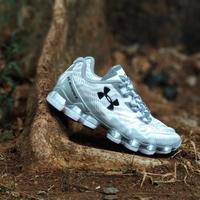 under armour flat shoes