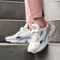 beli adidas falcon