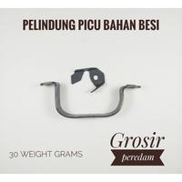 Pelindung picu bahan besi