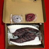 kith yeezy foam runner