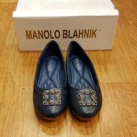 under armour flat shoes