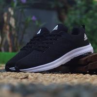 Jual Adidas Zoom Pegasus Model \u0026 Desain Terbaru - Harga May 2022