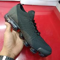 triple black vapormax 3.0