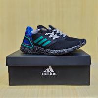 ultra boost 4.0 core black on feet
