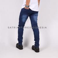 Gambar celana panjang pria skinny jeans denim outfit regular Slim-fitting Stretch Soft Melar Cowok Slimfit Biru celana skinny - 31 dari SIQUAD DENIM undefined 3 Tokopedia