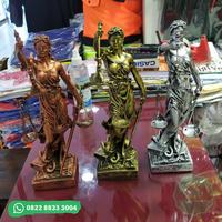 Gambar Patung Dewi Keadilan Ukuran 30 cm dari POETRA ADVERTISING undefined 1 Tokopedia