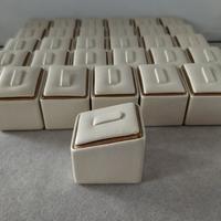 Gambar Display pajangan cincin / tempat cincin dari Tiga Display undefined 4 Tokopedia