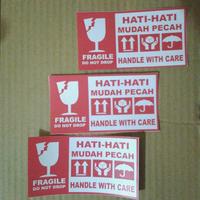 Gambar STIKER HATI - HATI MUDAH PECAH dari Ozoraproduction undefined 3 Tokopedia