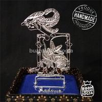 Gambar Miniatur Wayang Sadewa Lapis Perak - Kerajinan Khas Kotagede Jogja dari buahtanganjogja undefined 1 Tokopedia