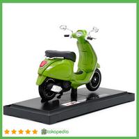 Gambar Toy Miniatur Motor Vespa Sprint 150 Bahan Alloy Abs Untuk Koleksi dari myvalazka undefined 5 Tokopedia