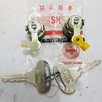 Gambar Kunci Konci Pintu Mobil Door Key Set Dutro Dyna Rino Saurus 125 130HT dari Sigma Motor undefined 4 Tokopedia