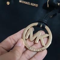 Gambar SALE MK Michael Kors Sutton Authentic Preloved Bekas Second dari fiefielover undefined 3 Tokopedia