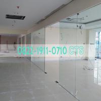 Gambar PASANG PARTISI KACA TEMPERED KUSEN STAINLESS KARAWANG dari Cahaya Teknik Sabtoro undefined 3 Tokopedia
