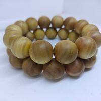Gambar Gelang Cendana Asli NTT 16mm Beads Kayu Full Galih Inti Usia Diatas 70 Tahun Kualitas Super Aroma Lembut Dan Awet Tidak Hilang Pengerjaan Manual Rapih Alami 100 Persen dari Dewiratih handcraft undefined 4 Tokopedia