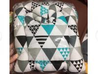 Gambar Alas Stroller Seat Pad Lubang 3 |Bantalan Tatakan Duduk Stroll dari youshopid undefined 2 Tokopedia